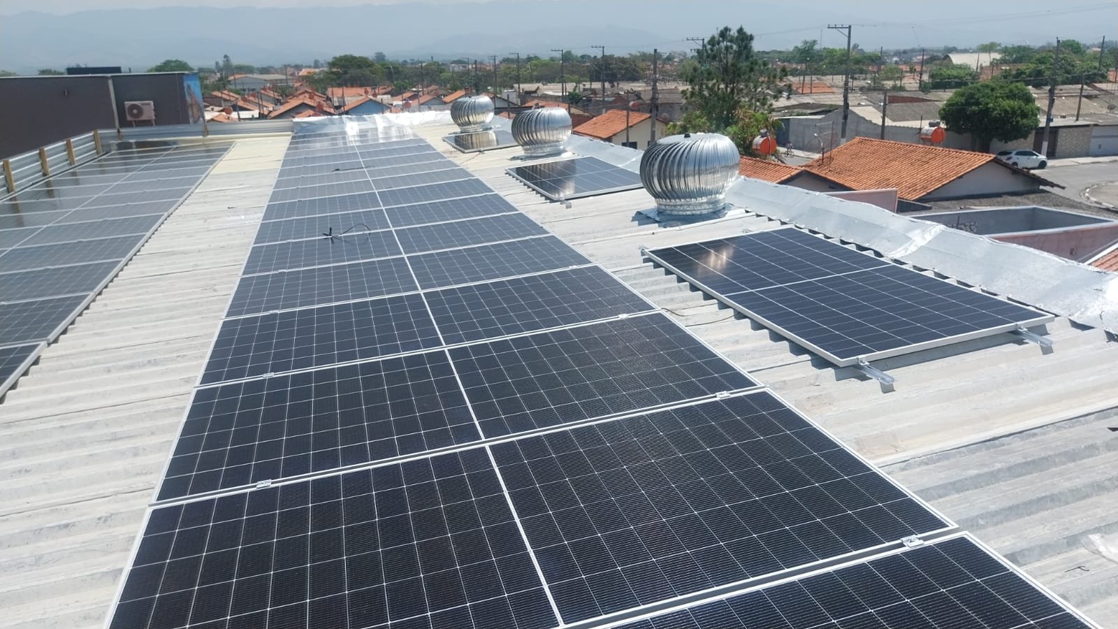 Casa com paineis solares